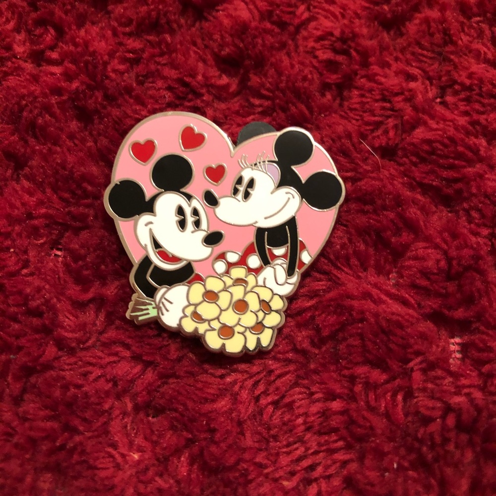 Authentic Mickey & Minnie Valentine Pin.